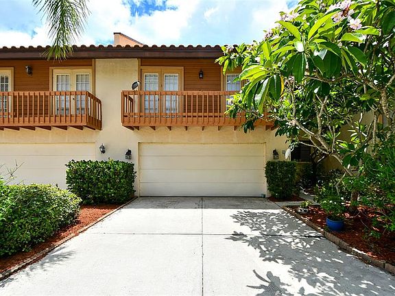 5th image of 803 Sorrento Pl #803