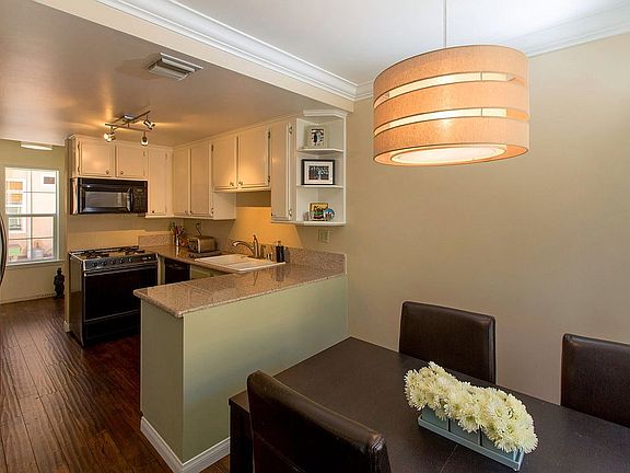 5th image of 2349 Mira Vista Ave Unit B