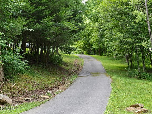 5th image of 130 Old Walls Hollow Rd