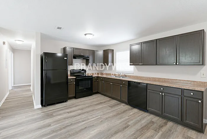 6623 Kinlock Dr W — Photo 6