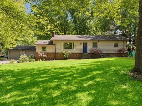9883 Brookview Rd, Woodbury, MN 55125