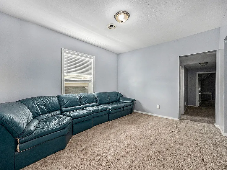 329 Ann St NE — Photo 3