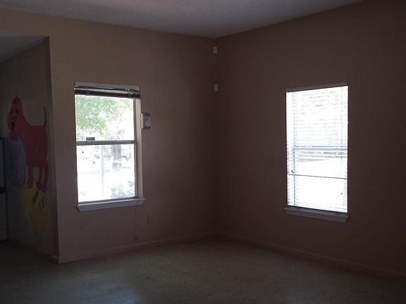 2nd image of 3550 Westlake Ave