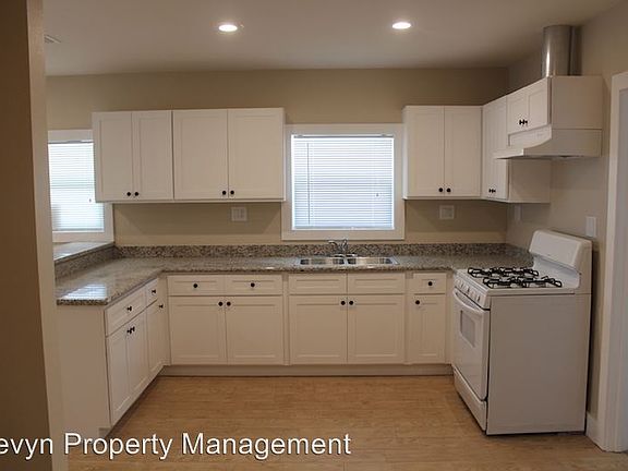 5th image of 3957 N H St