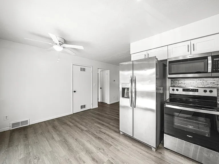 4707 Fishcreek Rd #4 — Photo 4
