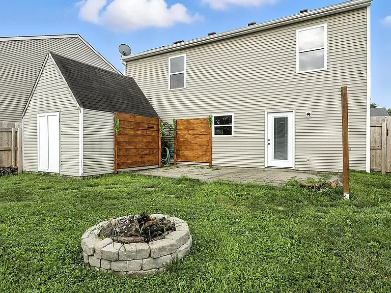 2433 Harvest Moon Dr — Photo 16
