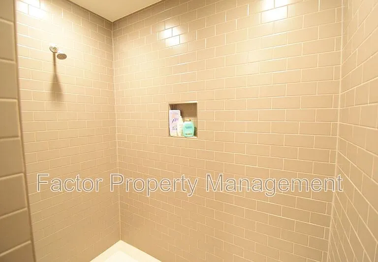 814 Pinnacle Path — Photo 15