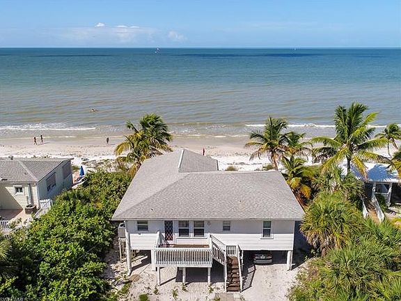 4th image of 3950 Estero Blvd