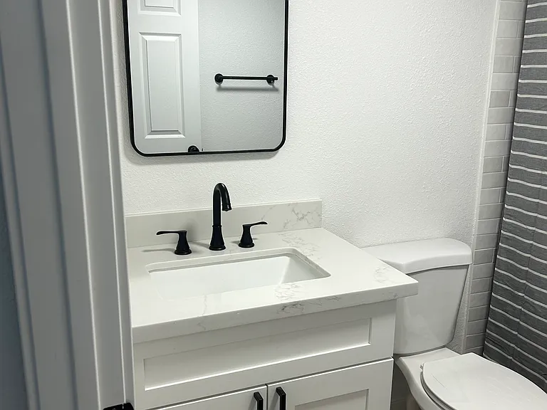 30 N Cottonwood Dr #2 — Photo 4
