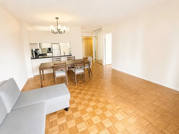 250 East 40th Street image 1 of 8