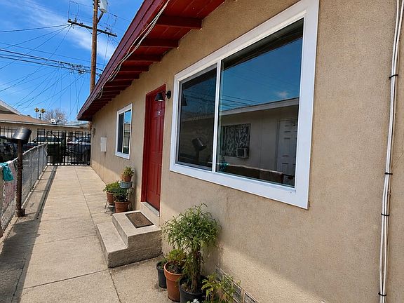 2nd image of 1095 E Nocta St APT C
