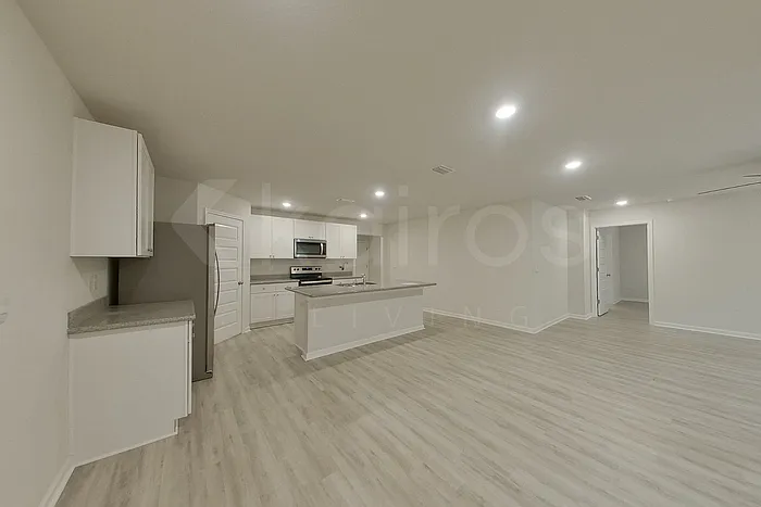 285 Monarch Ln — Photo 10