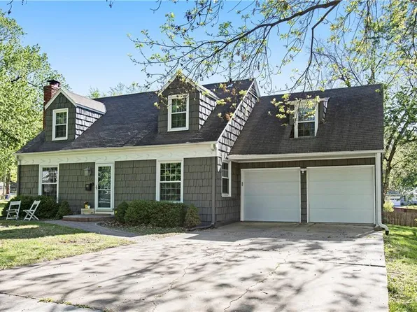 5105 Fontana St, Roeland Park, KS 66205