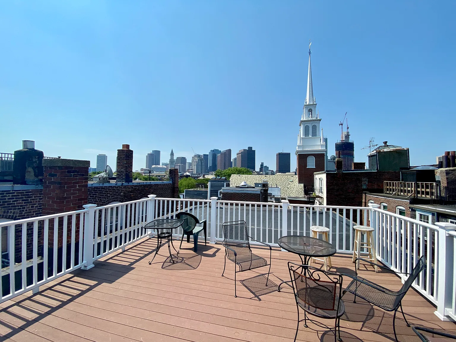1 bed, 9999 sqft, $2,600 — Photo 1