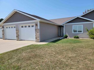 1114-2 Canterbury St, Cresco, IA 52136