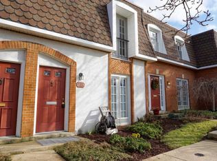 2824 Chateau Cir, Upper Arlington, OH 43221