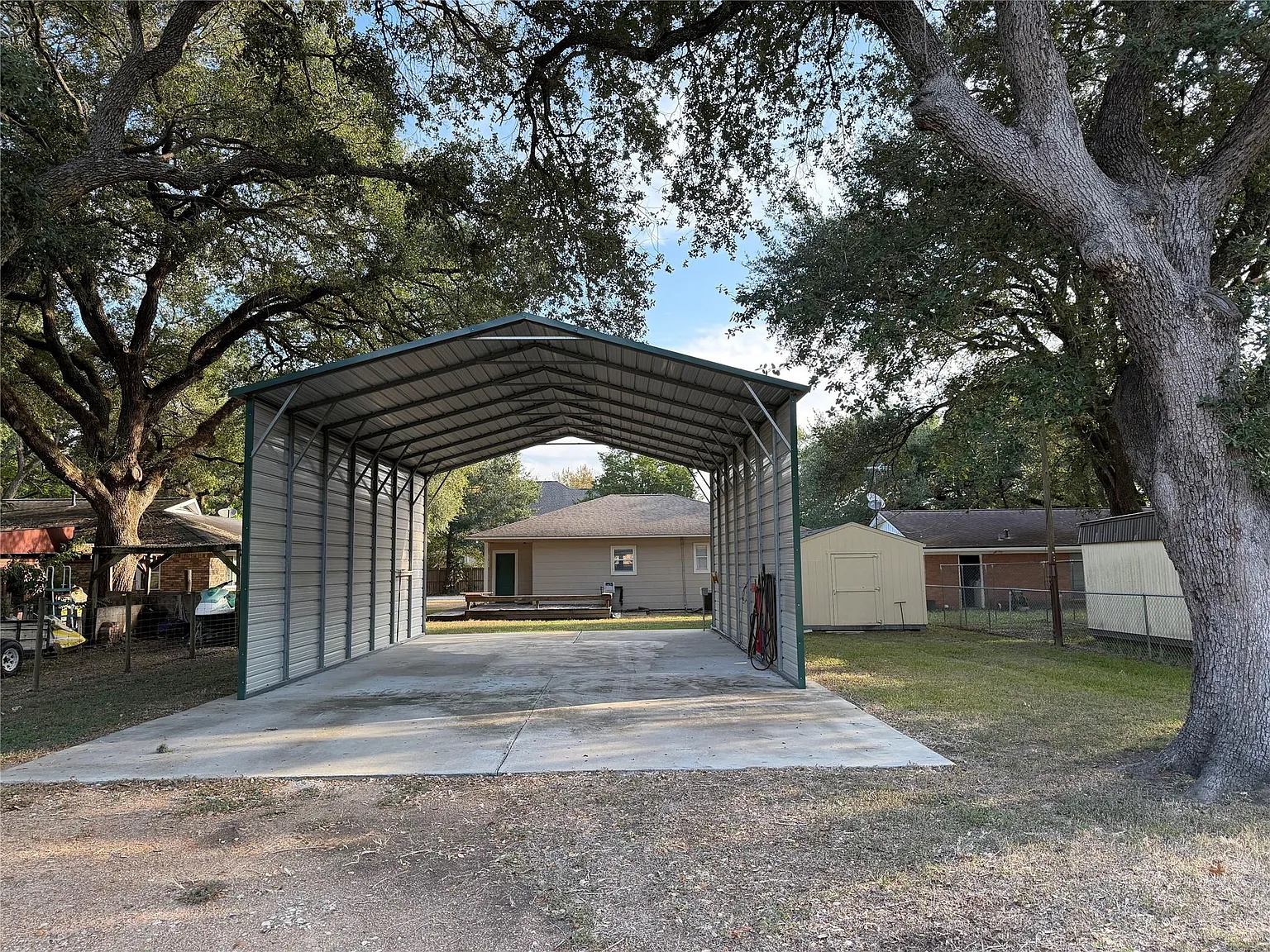 2 bed, 1.0 bath, 808 sqft, $1,450 — Photo 3