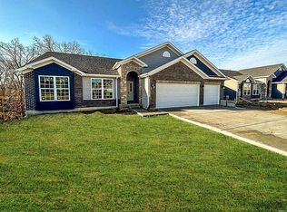 327 Cimarron Valley Trl, Wentzville, MO 63385