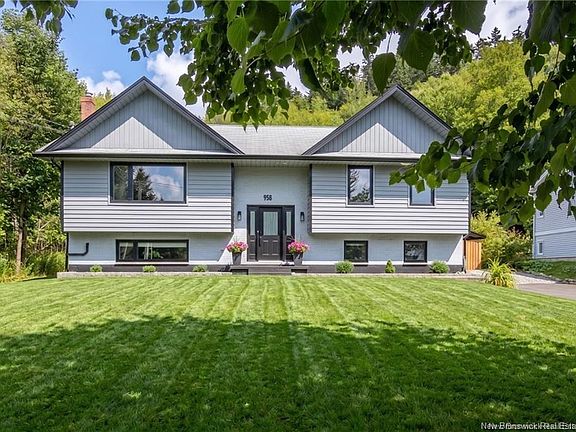 2nd image of 958 Kennebecasis Dr