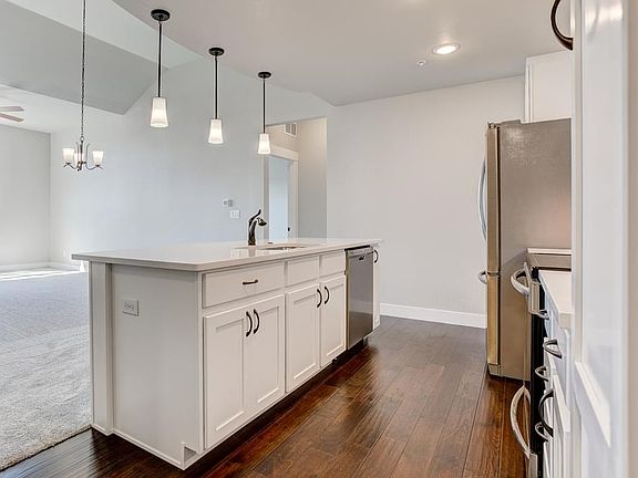 Kitchen - Previous Princeton Floor Plan - Finishes May Vary