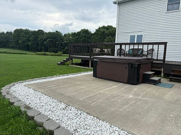 3rd image of 357 Smith Hill Rd