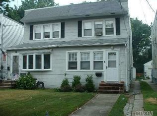 4352 248th St, Little Neck, NY 11363