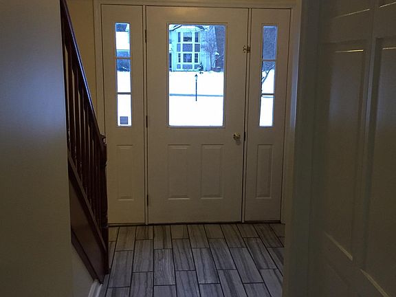 2nd image of 16 Knollwood Dr