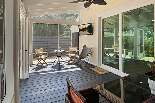 Screened Porch Seating