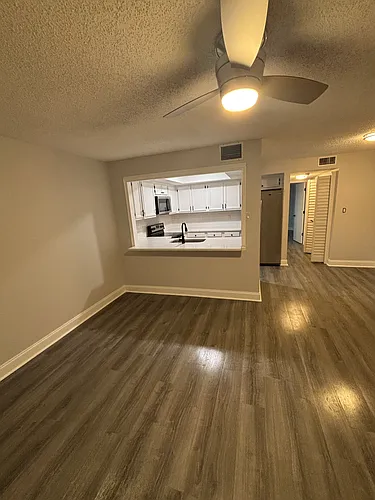 604 Hammock Pine Blvd #604 Photo 1
