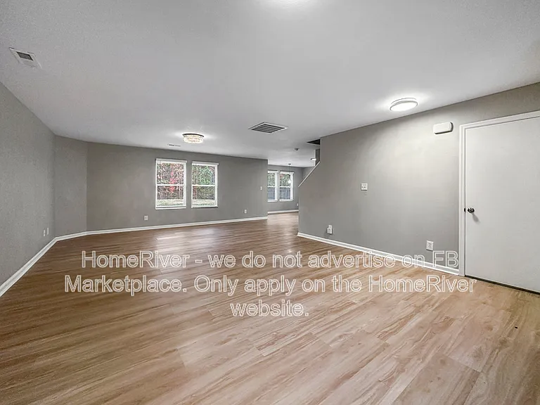 117 Bermuda Lakes Dr — Photo 3