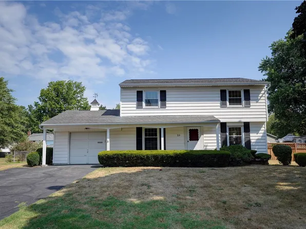 24 Courtly Cir, Rochester, NY 14615
