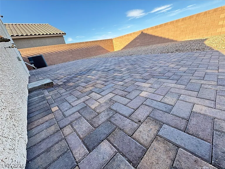 5660 Alta Peak Ct — Photo 20
