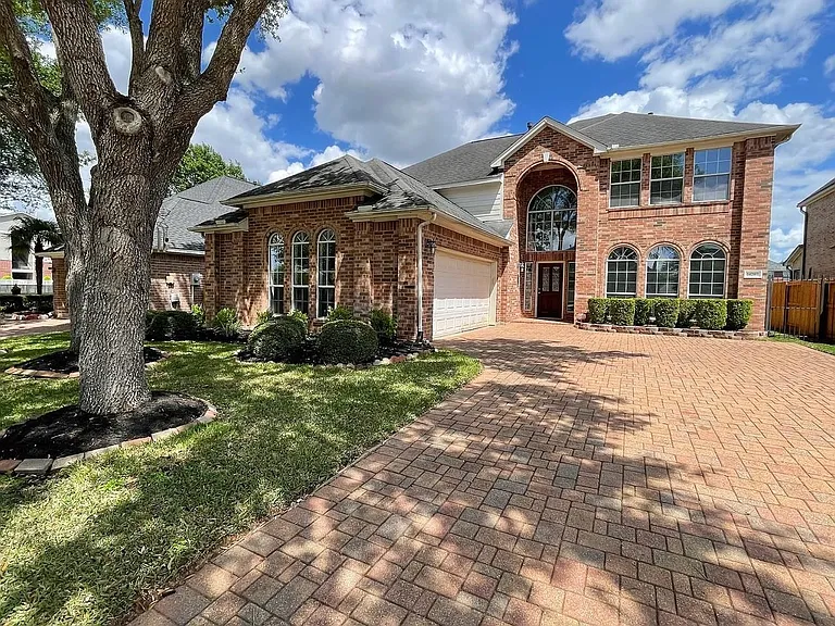 14207 Cairns Ct — Photo 3