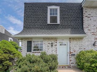 8600 W 84th Ter, Overland Park, KS 66212