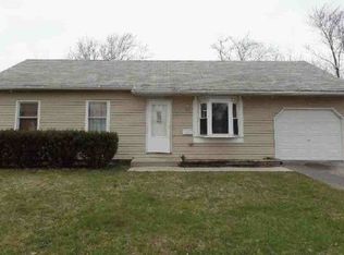 912 Princeton Ave, Matteson, IL 60443