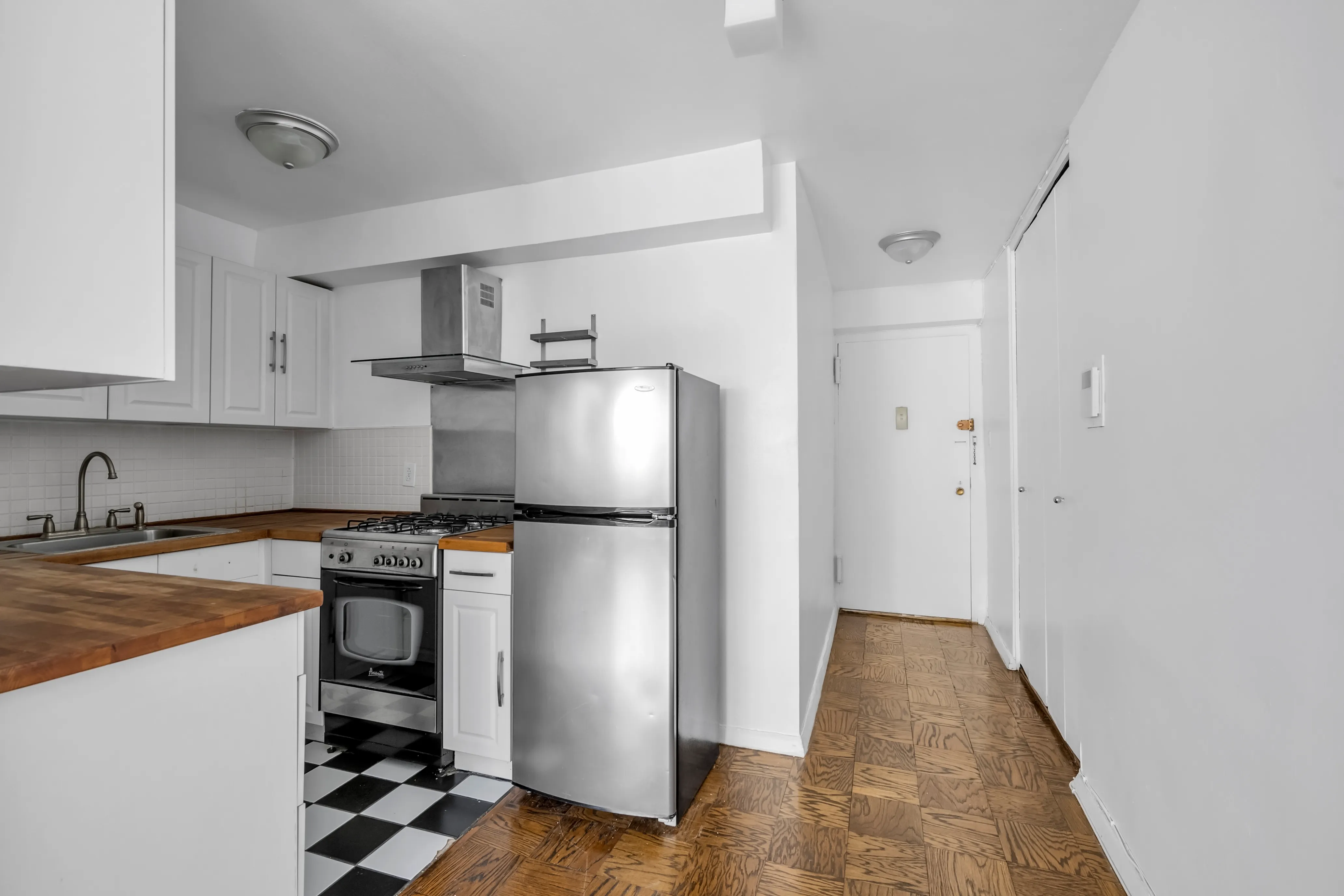 40 Clinton Street #4C in Brooklyn Heights, Brooklyn | StreetEasy