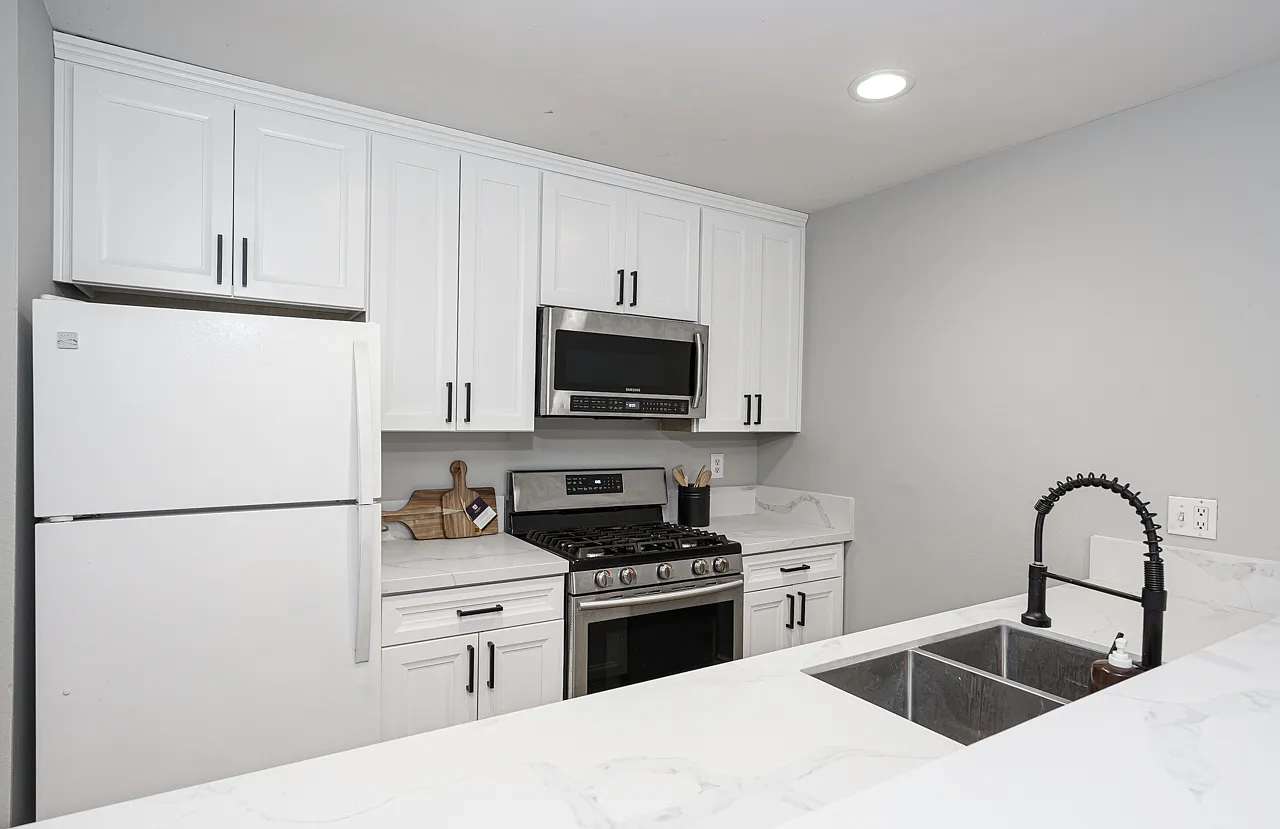 1625 Hotel Circle South - 1 — Photo 3