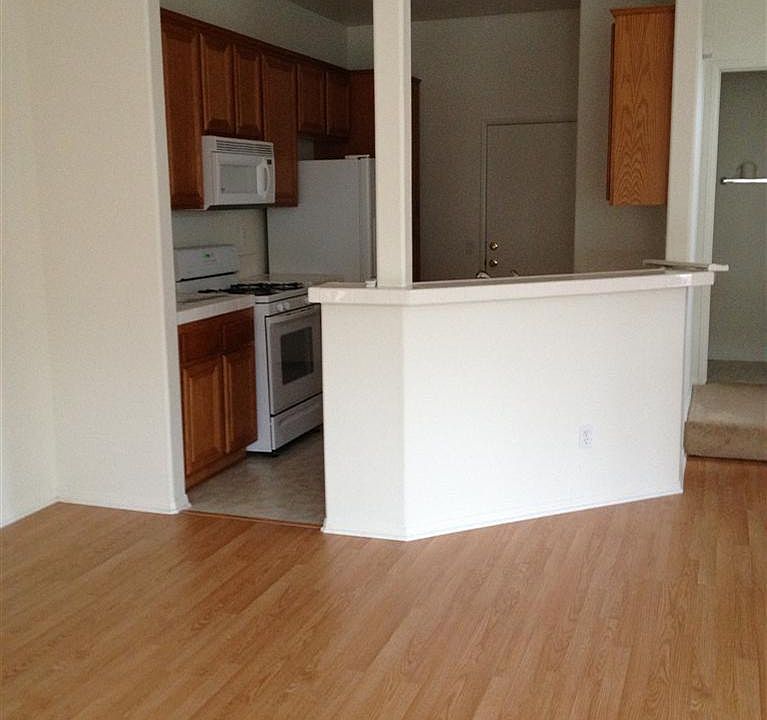 1st image of 1372 Ashton Park Ln