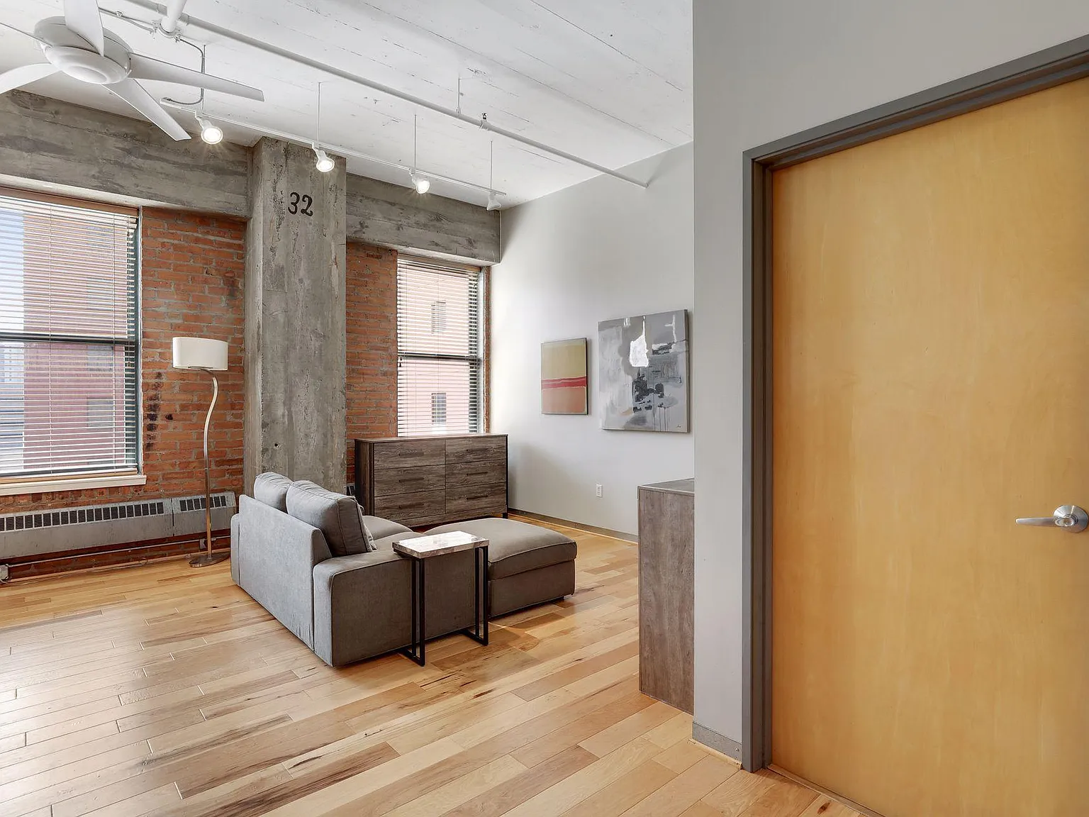 250 Park Ave — Photo 4
