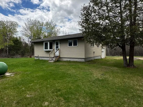 3893 10th Rd, Bark River, MI 49807