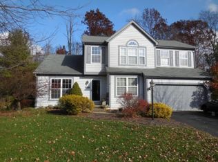 8383 Dunnbury Cir, Powell, OH