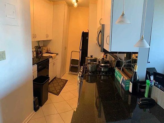 4th image of 271-10 Grand Central Pkwy #20Y