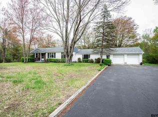 78 Baldwin Rd, Glenville, NY 12302