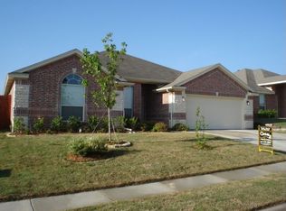 9201 Alyssa Dr, White Settlement, TX 76108