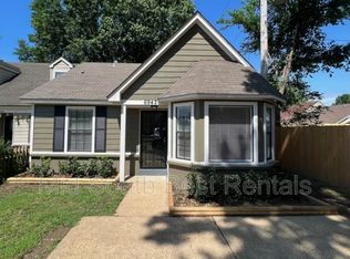 6942 Hillindale Dr, Memphis, TN 38133