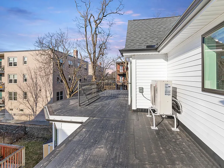 135 Harrishof St #3 — Photo 13