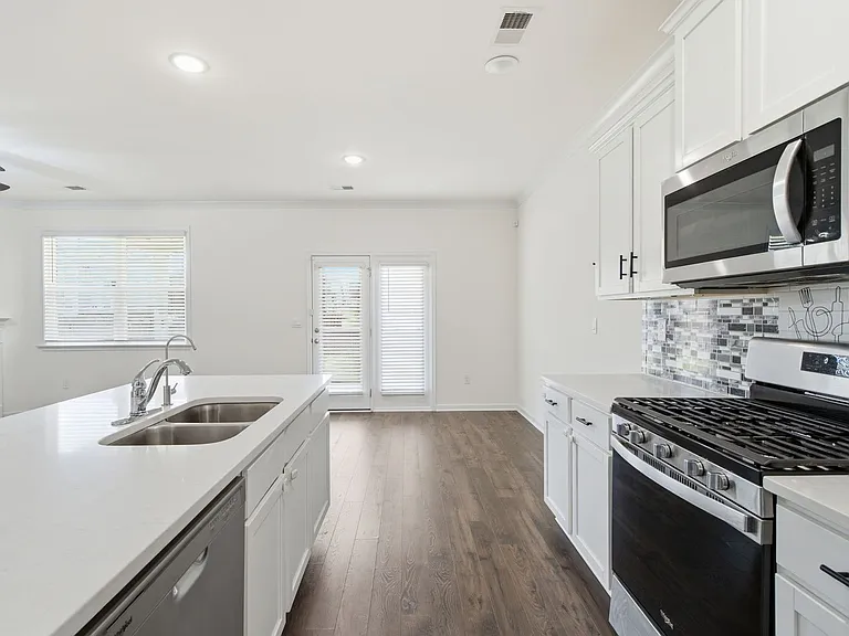 3369 English Elm Way — Photo 15