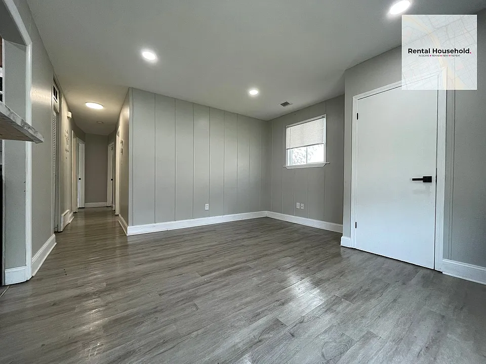 18503 Riopelle St