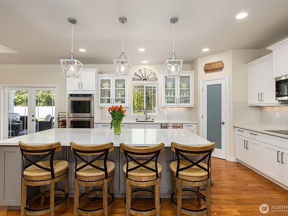 4th image of 13837 Bay View Road