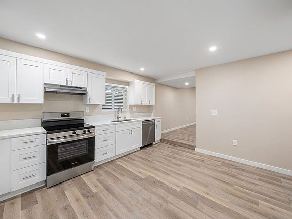 3rd image of 1249 Palm St #5fbed9843